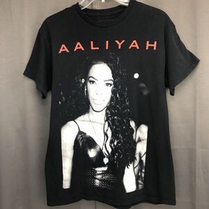 Aaliyah Black T-shirt Men's Size Small Memorial Queen
